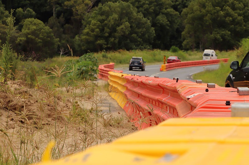 Kyogle Road adjacent to the Tweed River on the way to Uki