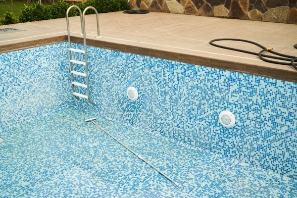 emptying-your-pool.jpg