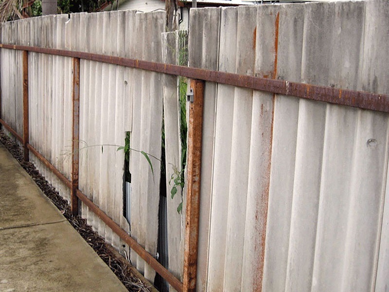 Asbestos fence