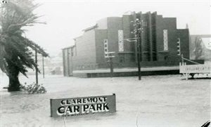 Regent theatre flood 1954